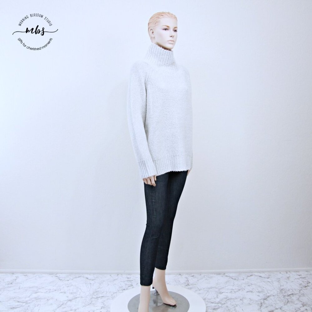 NWOT Korye Turtleneck Sweater Light Gray Women‎ 1X